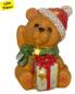 Preview: LED-Teddybär mit Geschenkbox – stimmungsvolle Weihnachtsdeko für Fensterbank oder Regal“