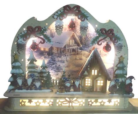 Bunte Weihnachtswichtel‑Szene aus Holz mit warmem LED‑Licht, ideal für Fensterbank, Sideboard oder Kinderzimmer. Rote Kugeln und winterliche Motive sorgen für festliche Akzente.