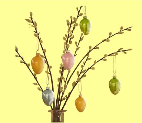 Osterdeko zum hängen glaseier farbig