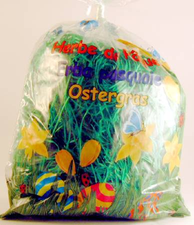Ostergras im bunten Osterbeutel