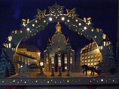 dresdener schwibbogen frauemkirche
