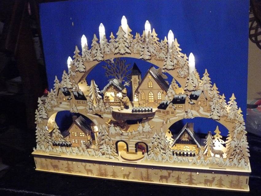 Winterszene mit Beleuchtung, Holz 3D Schwibbogen Winterdorf, Weihnachtsdeko, Advent verschneit