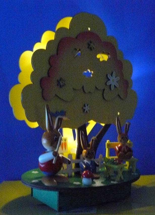 hasenschule beleuchtet