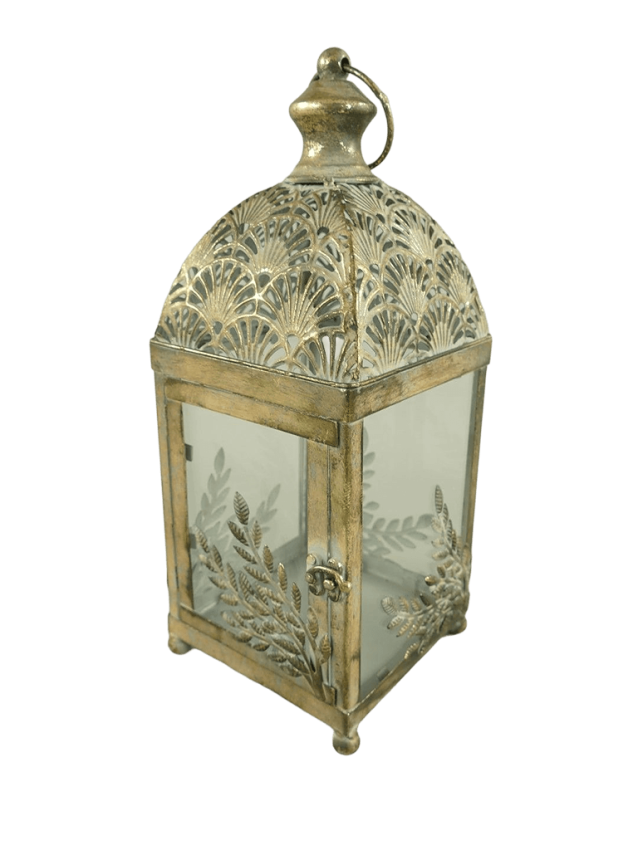 Ein wunderschönes, filigranes Metalldesign in orientalischem Stil mit einer Fächerförmigen Oberseite, um einen schönen Lichteffekt zu erzeugen.