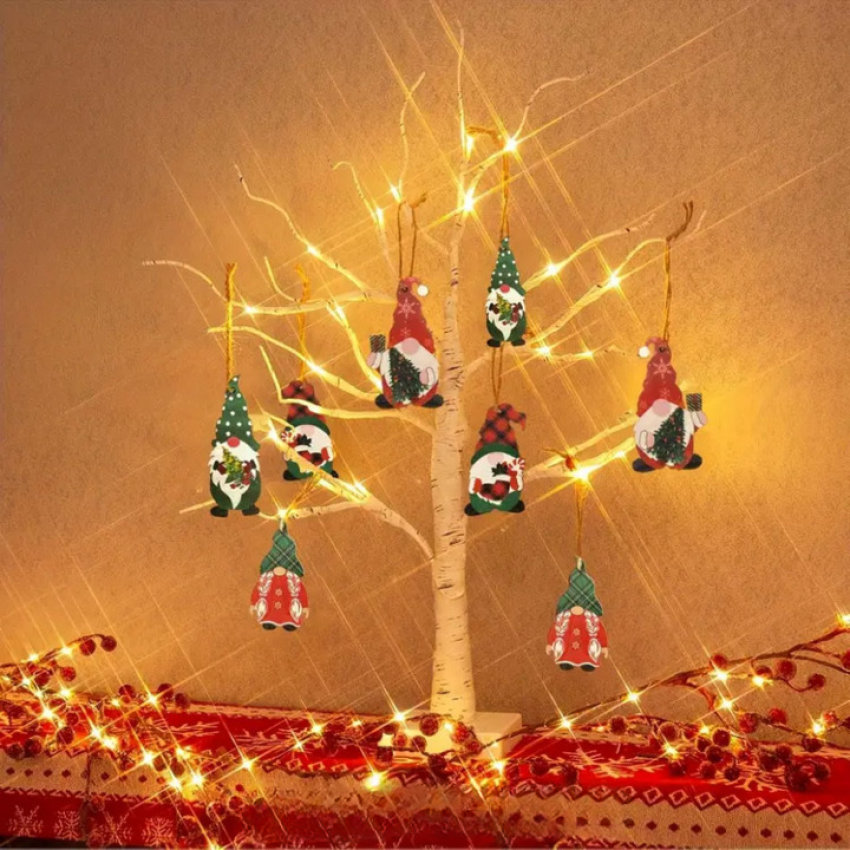 „LED-baum 60 cm mit 24 warmweißen Lichtern und 8 Weihnachts-Wichtel-Ornamenten, weißer Stamm auf rechteckigem Sockel“