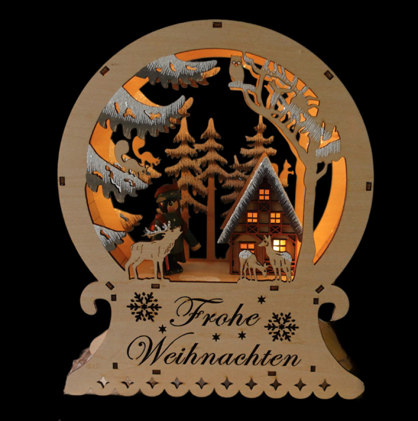 „LED-Diorama aus Holz mit Jagdhaus, Jägerfigur und Rehen – Ø 25 cm, warmweiß beleuchtet“