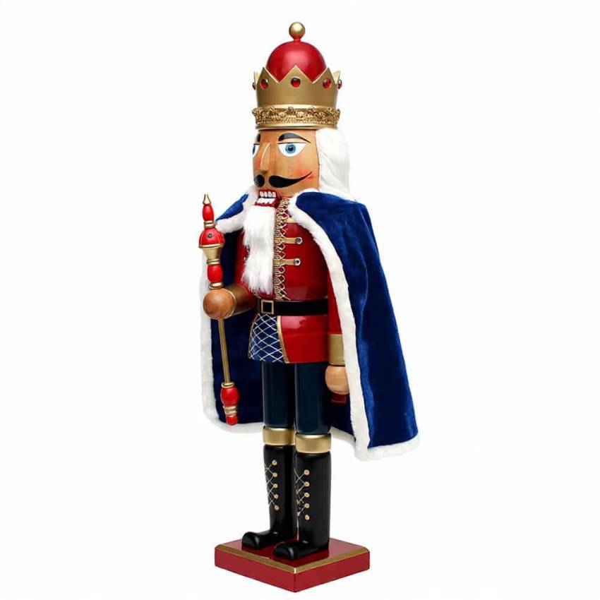 „Holz‑Nussknacker König mit rotem Mantel, blauem Umhang und goldenen Details auf rotem Sockel“