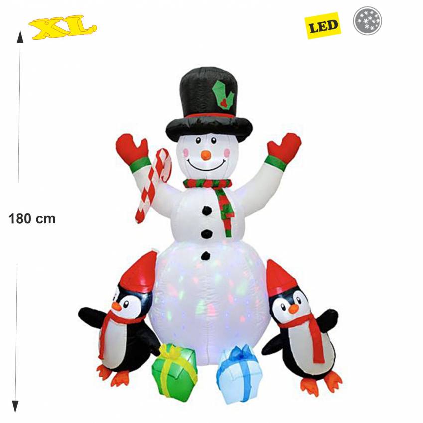 schneemann mit pinuinfalilie