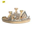 Ein farbenfroher Adventsleuchter in liebevoller Holzarbeit mit Teelichthalter und LED-Beleuchtung, um die Weihnachtsstimmung zu genießen.